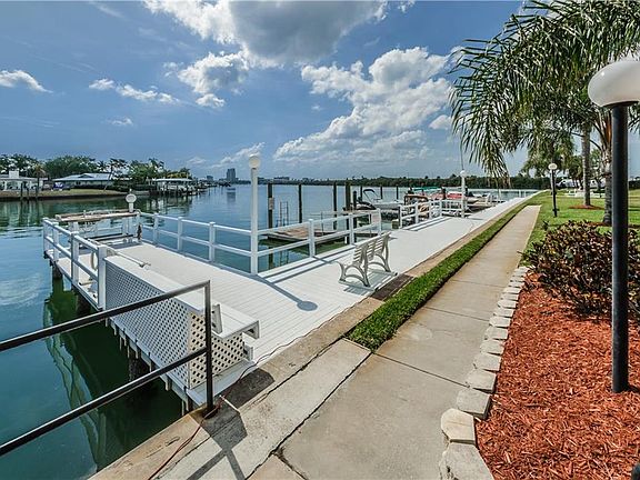 5th image of 31 Island Way APT 109