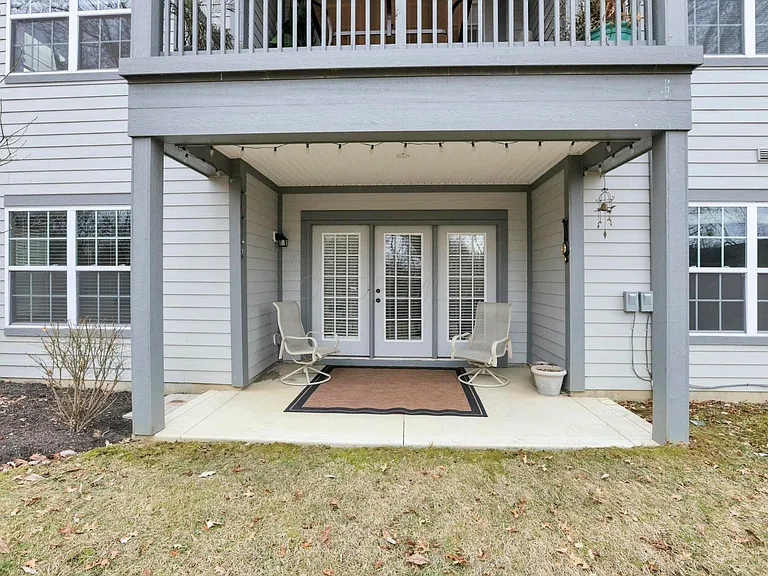 505 Wintergreen Way — Photo 32