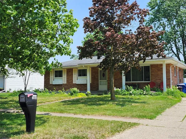 1068 Irwin Dr, Waterford, MI 48327