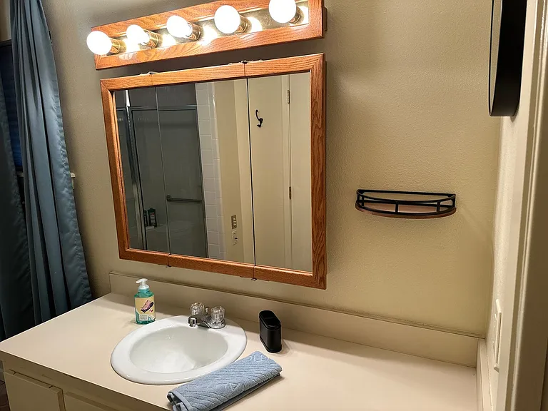 2301 Post Oak Rd #B — Photo 26