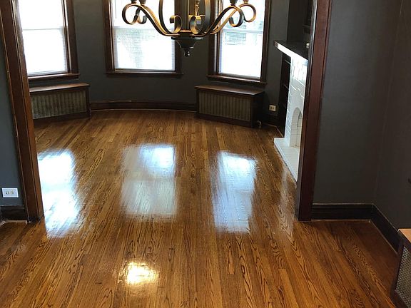3rd image of 5151 N Leclaire Ave APT 1N