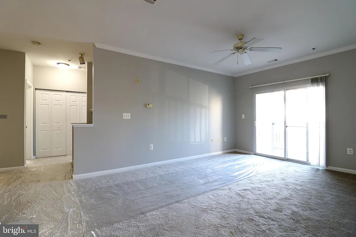 Building Photo - 5117 E Travis Edward Way #5117E
