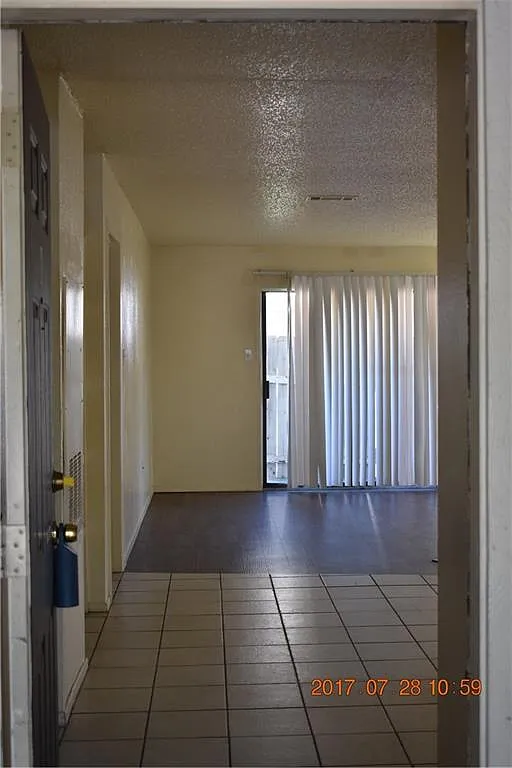 2 bed, 977 sqft, $850 — Photo 4