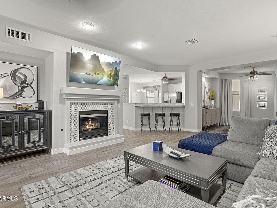 1st image of 15221 N CLUBGATE Drive #2028