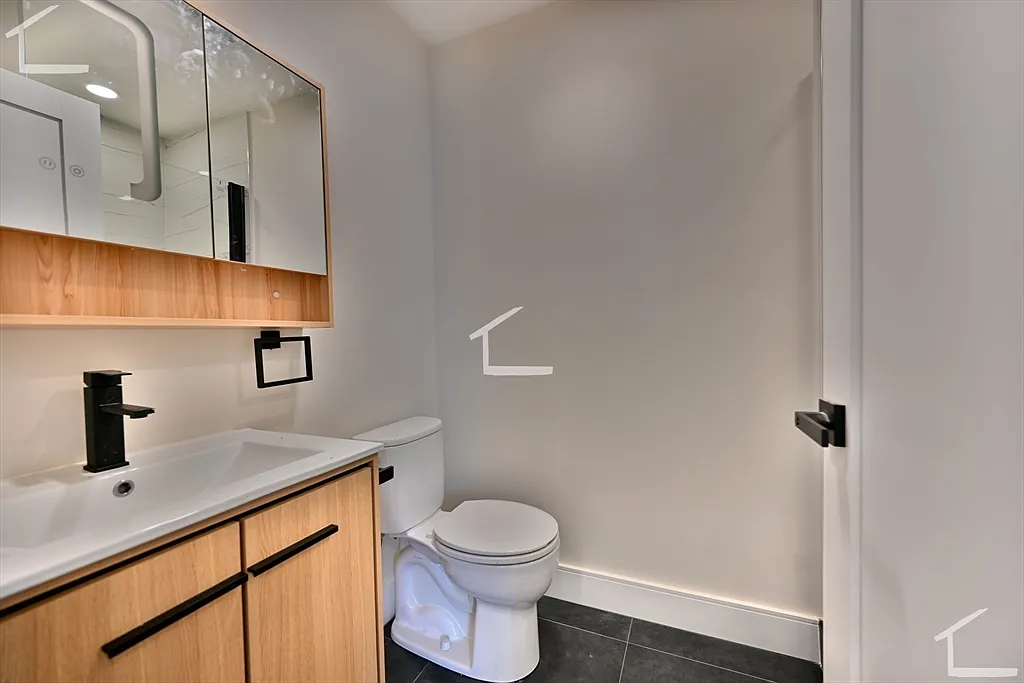 1 bed, 1.0 bath, 600 sqft, $3,800 — Photo 4