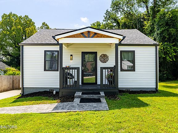 2nd image of 2032 Seminole Ave