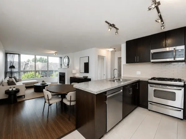 660 Nootka Way #605, Pt Moody, BC V3H 0B7
