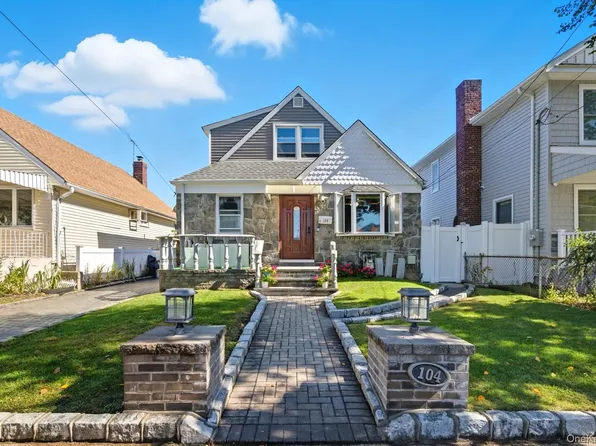 104 N 7th Street, New Hyde Park, NY 11040