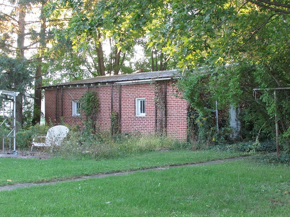 17580 Mill St, Grand Rapids, OH 43522 | Zillow