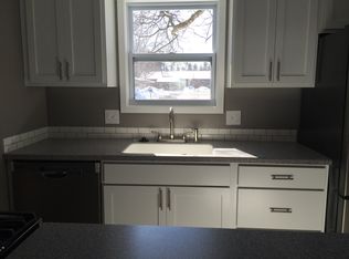 2632 Knightsbridge Rd SE, Grand Rapids, MI 49546