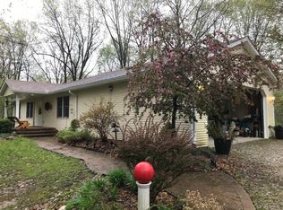 1660 E Coon Lake Rd, Howell, MI 48843