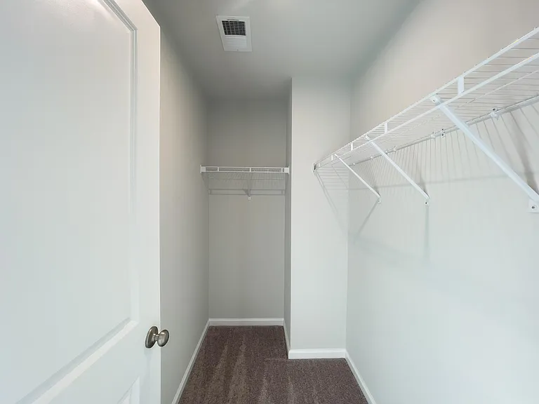 107 Paddock Glen Dr — Photo 26