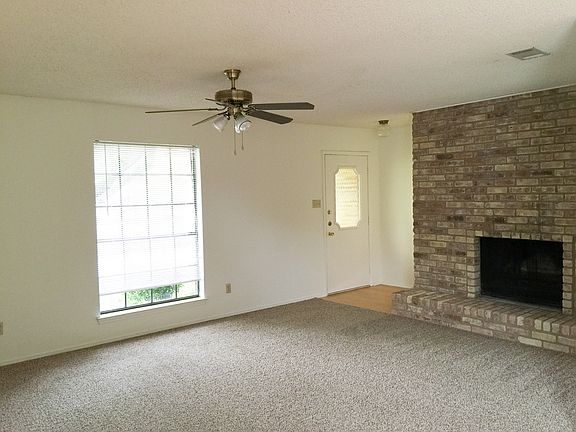 3rd image of 5714 Wilshire Dr