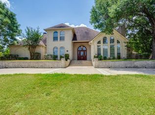 1120 Shallow Bend Dr, Desoto, TX 75115