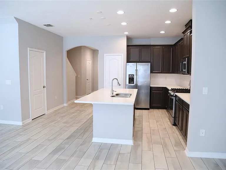 229 Rustic Loop — Photo 3