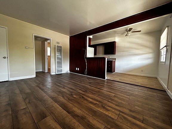 3rd image of 720 N Marengo Ave #8