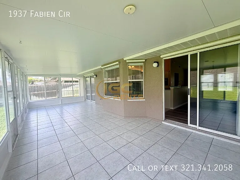 1937 Fabien Cir — Photo 18