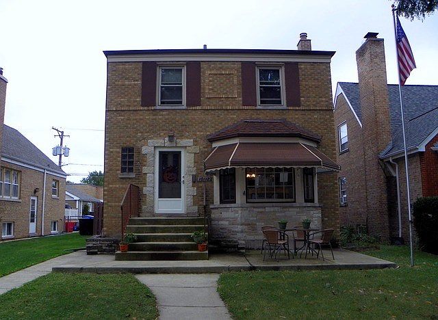 1st image of 10117 S Artesian Ave