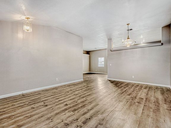2nd image of 3011 Beaufort Ct