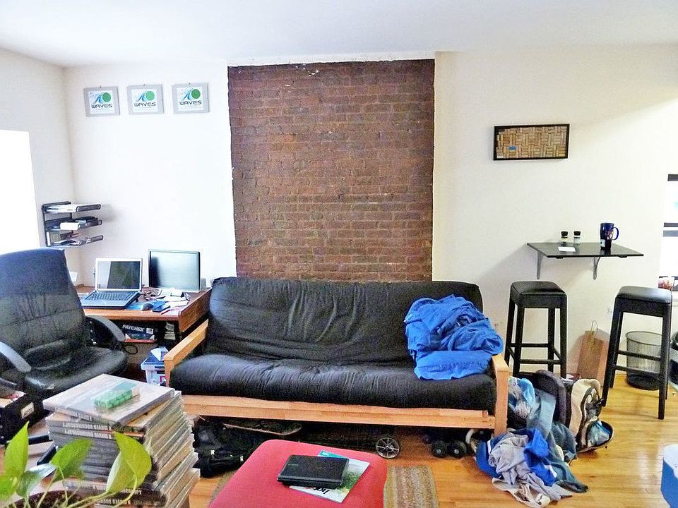 2nd image of 345 W 48th St #2X