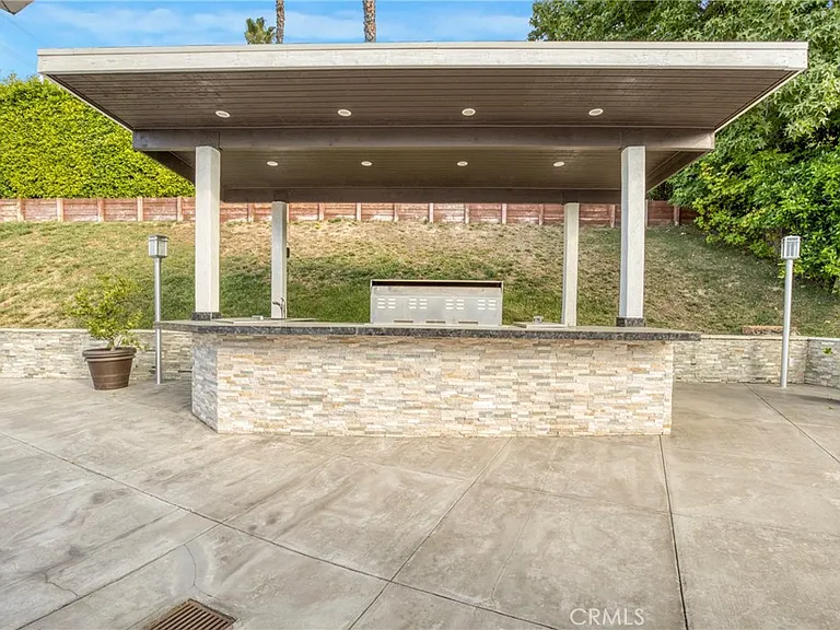 2461 Allanjay Pl — Photo 25
