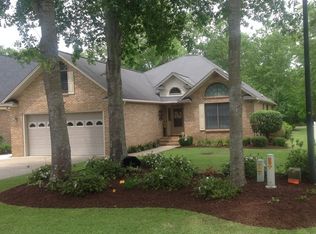 33 Lake Arbu Dr, Manning, SC 29102