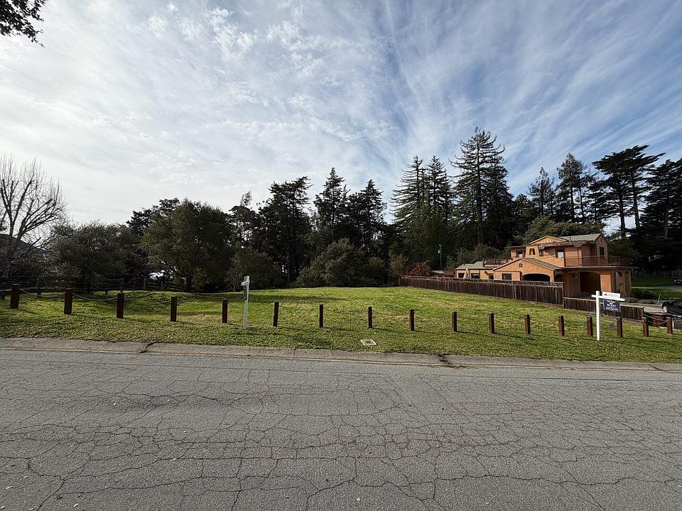 1st image of 108 Hillcrest Ter