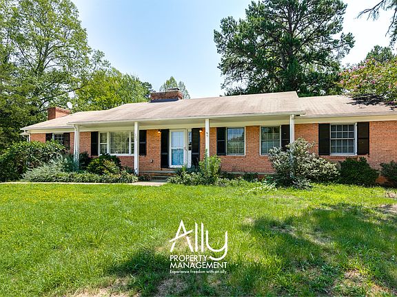 4th image of 102 Lancaster Ct