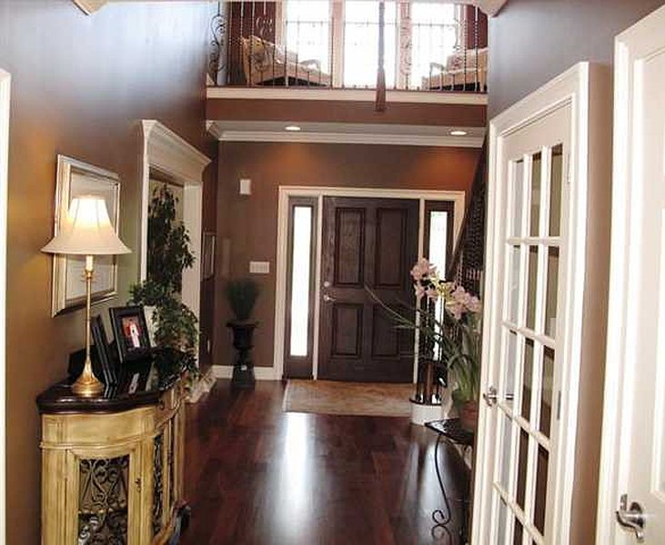 4th image of 778 WALDENS POND Road