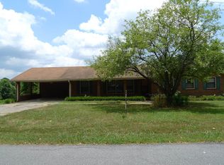 20 Meadowview Cres, Cartersville, GA 30121