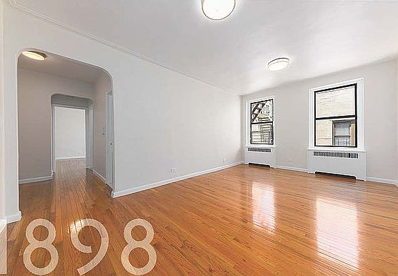 2nd image of 909 Sheridan Ave APT 1C