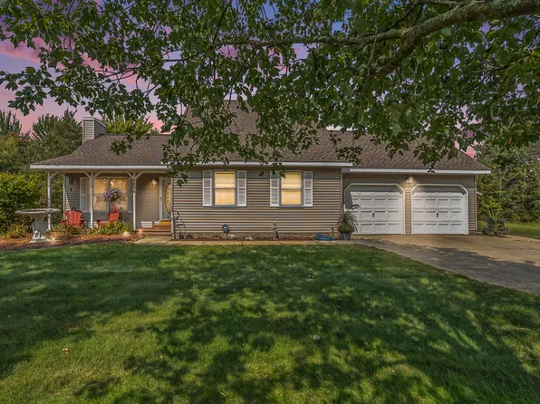 2804 E Bard Rd, Muskegon, MI 49445