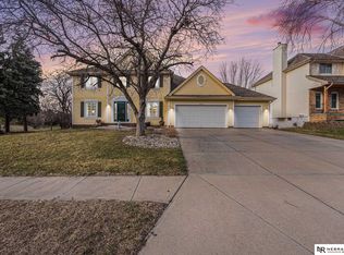 17624 Renfro St, Omaha, NE 68135