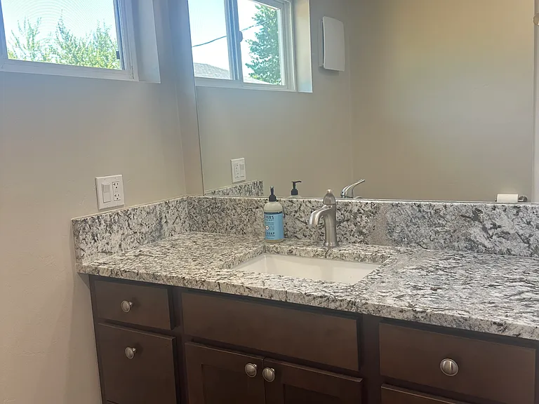 Bathroom sink
