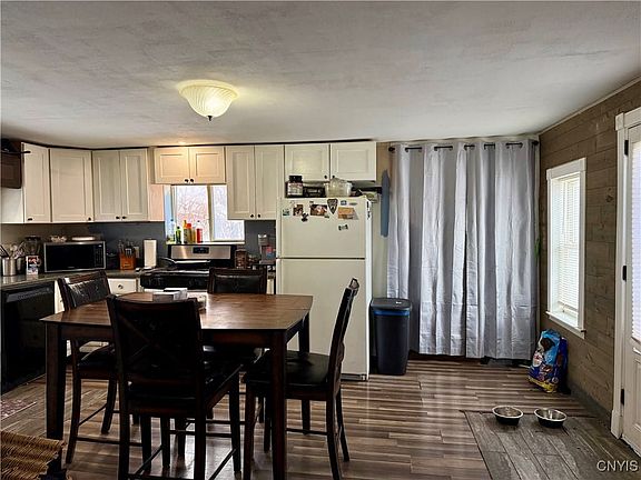 5th image of 2557 Erieville Rd