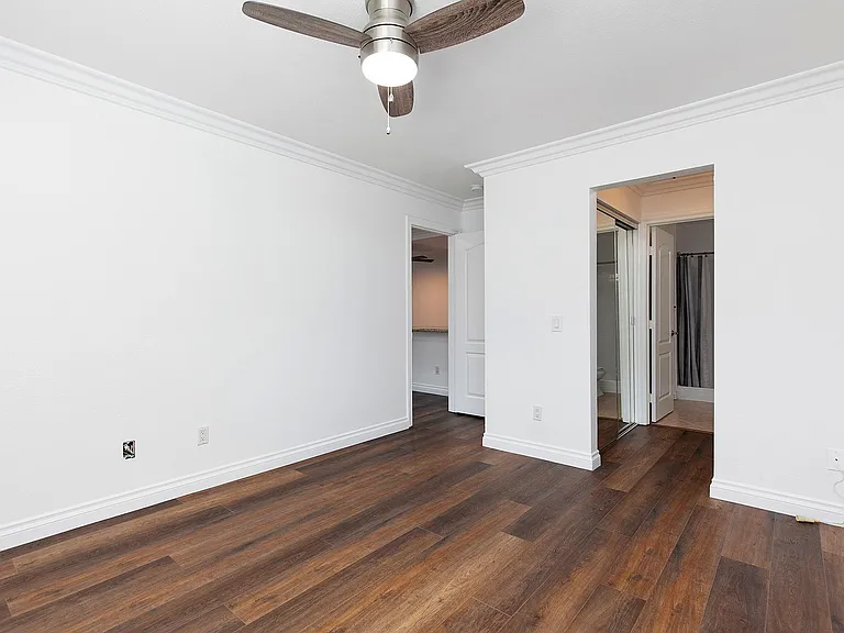227 Woodland Pkwy #162 — Photo 9