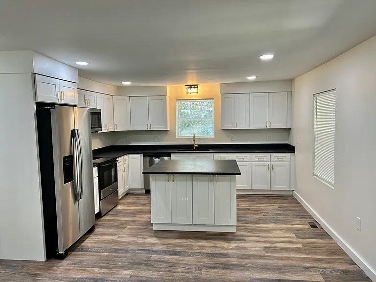 1316 Chestnut St — Photo 4