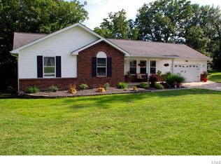 200 Hickory Farms Dr, Hawk Point, MO 63349