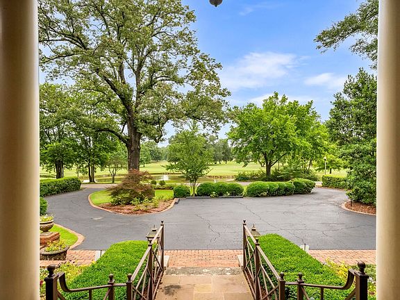 5th image of 3859 S Galloway Dr