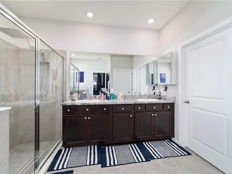 8521 SW 59th Ter — Photo 36