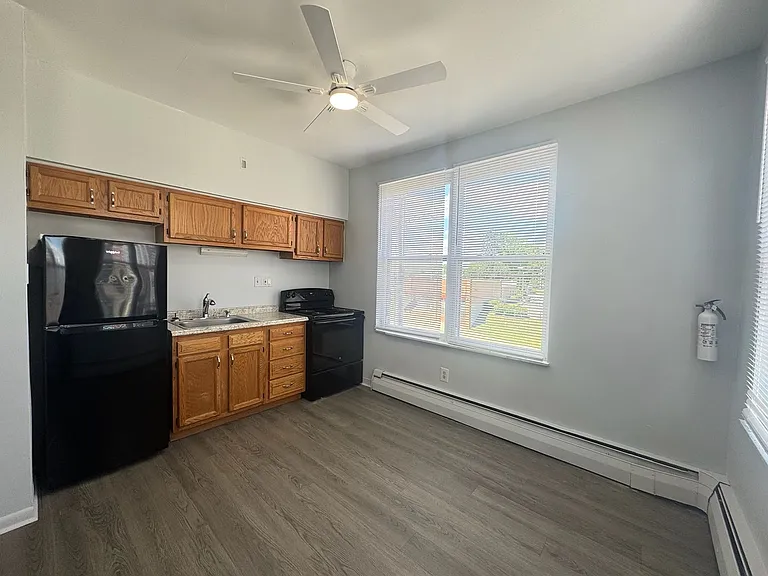 4010 Montgomery Road — Photo 6