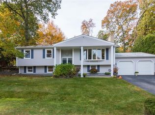 165 Sage Dr, Warwick, RI 02886