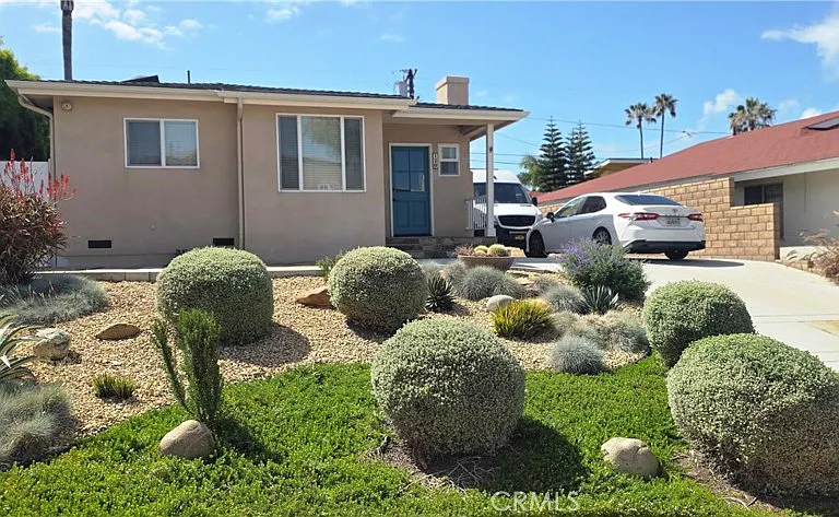 129 W Avenida Santiago — Photo 1