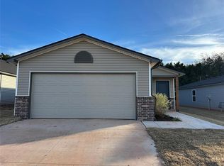 808 NE 101st St, Oklahoma City, OK 73131