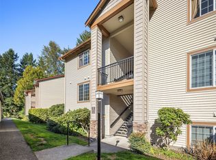 25025 SE Klahanie Boulevard #B101, Issaquah, WA