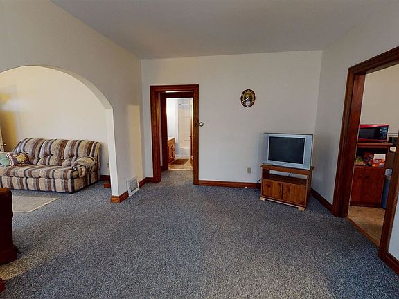 5th image of 2200 Indiana Ave