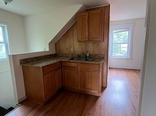 18 Cedar St FLOOR 3, Leominster, MA 01453