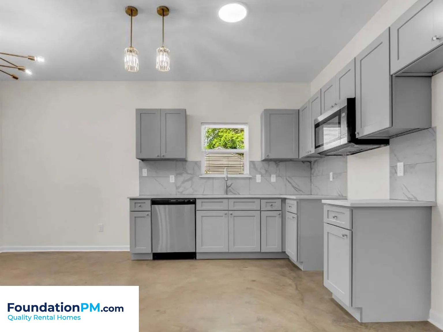 1374 Dow Place - 1 — Photo 3