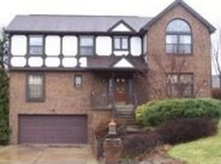 127 Surrey Dr, Canonsburg, PA 15317