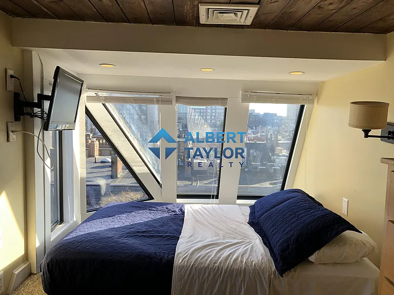 113 Beacon St #Penthouse 7 — Photo 15